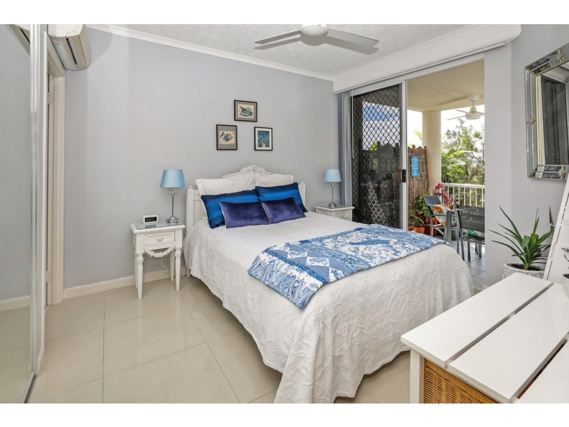 1/38 Moore Street, Trinity Beach QLD 4879