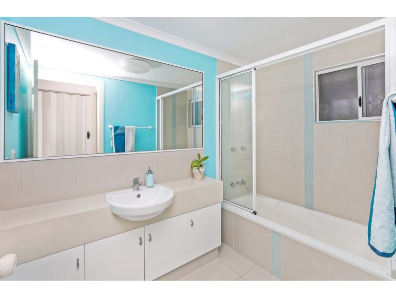 1/38 Moore Street, Trinity Beach QLD 4879