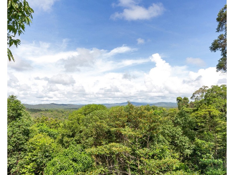 7 Hilltop Close, Kuranda QLD 4881