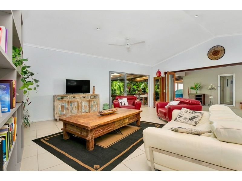 8 Coconut Grove, Kuranda QLD 4881