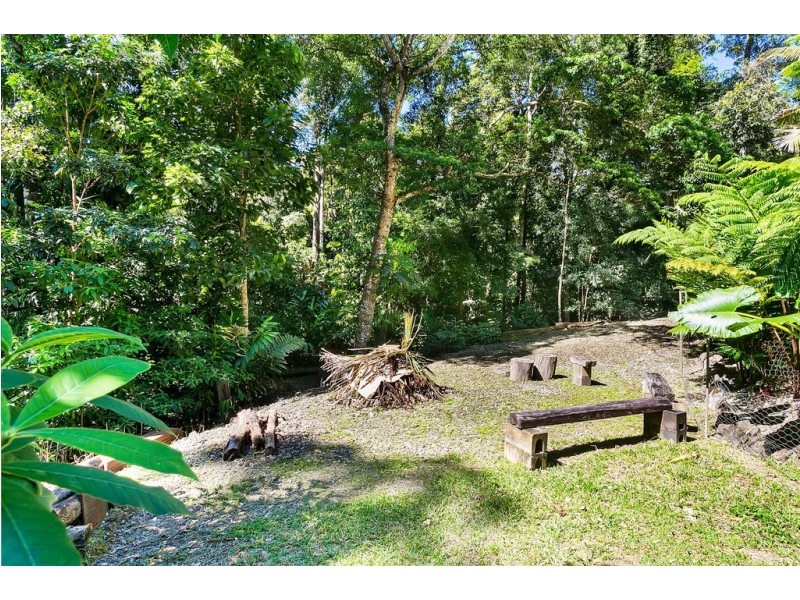 8 Coconut Grove, Kuranda QLD 4881