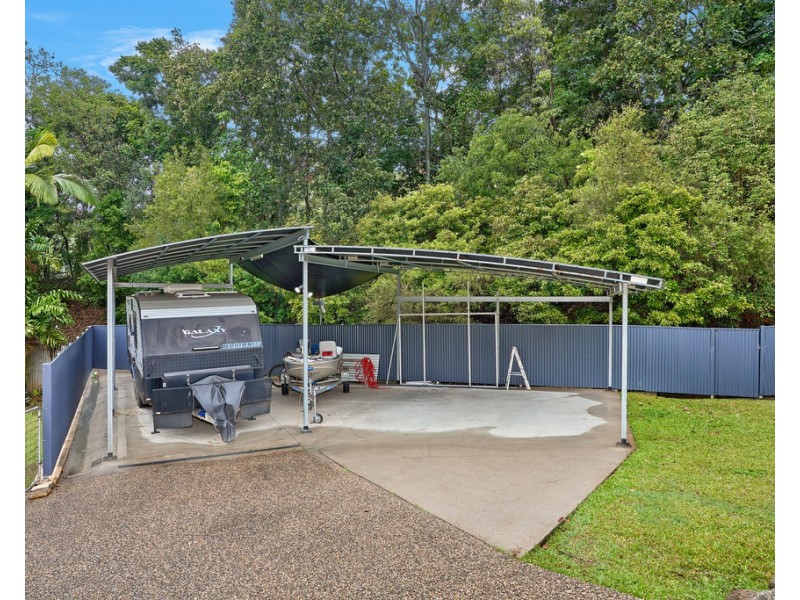 4D Trundle Terrace, Whitfield QLD 4870