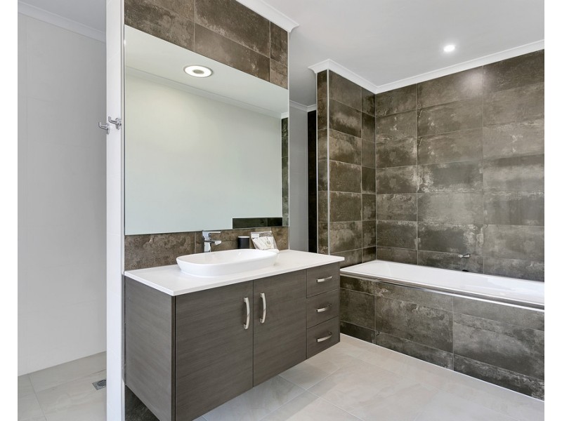 42 Marina Quay, Trinity Park QLD 4879