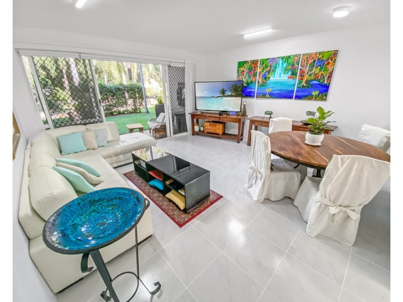 108/305-341 Coral Coast Drive, Palm Cove QLD 4879