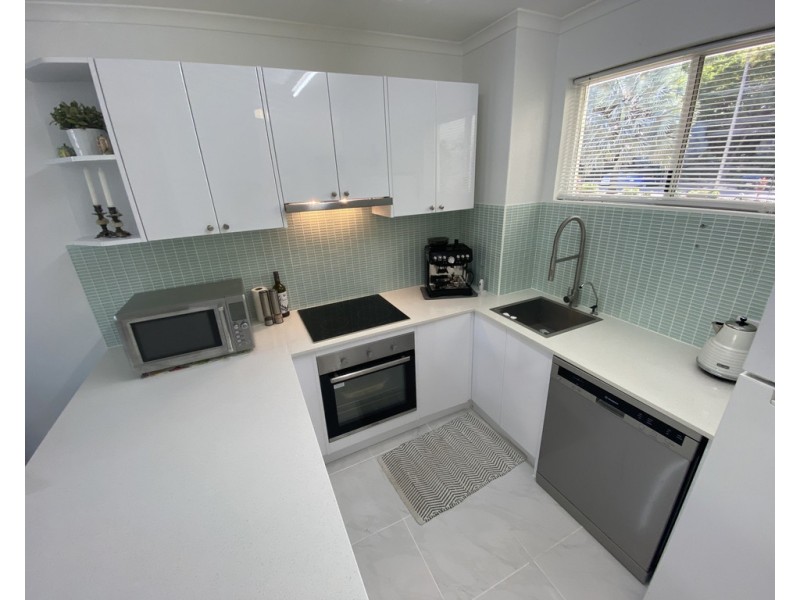 108/305-341 Coral Coast Drive, Palm Cove QLD 4879