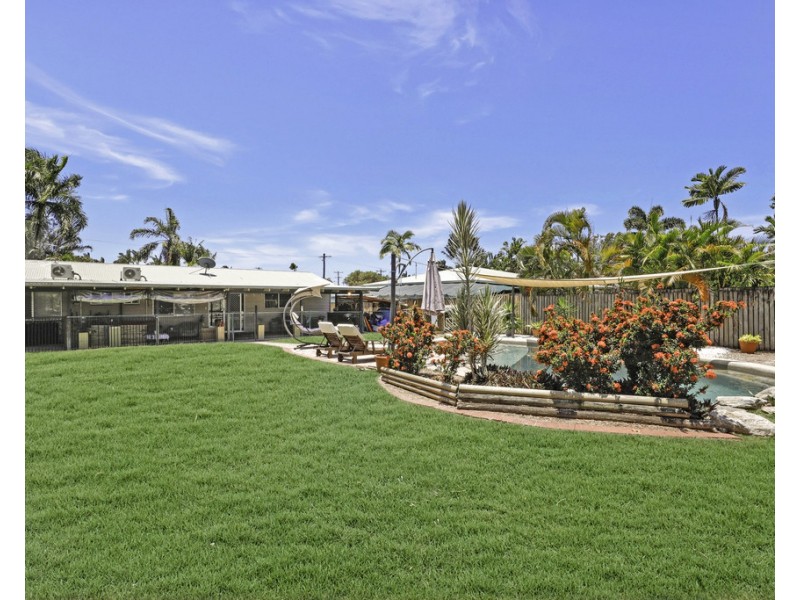 3 Yanchep Close, Kewarra Beach QLD 4879