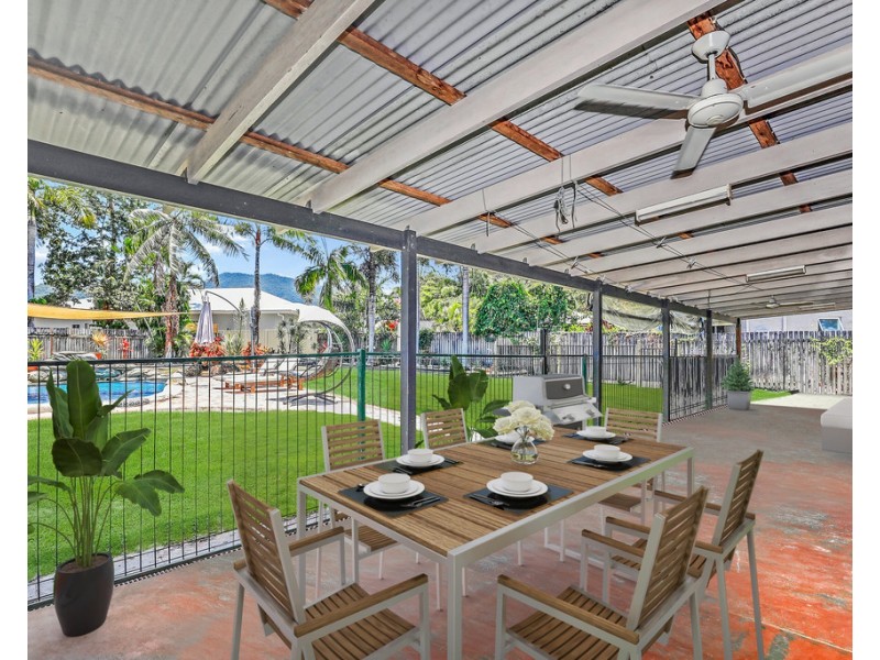 3 Yanchep Close, Kewarra Beach QLD 4879