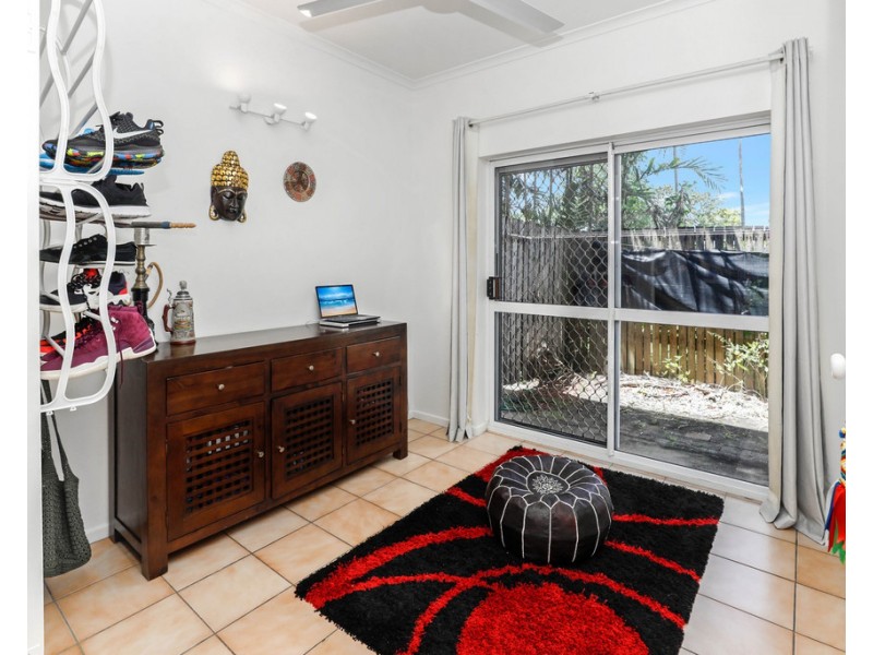 81-83 Jensen Street, Whitfield QLD 4870