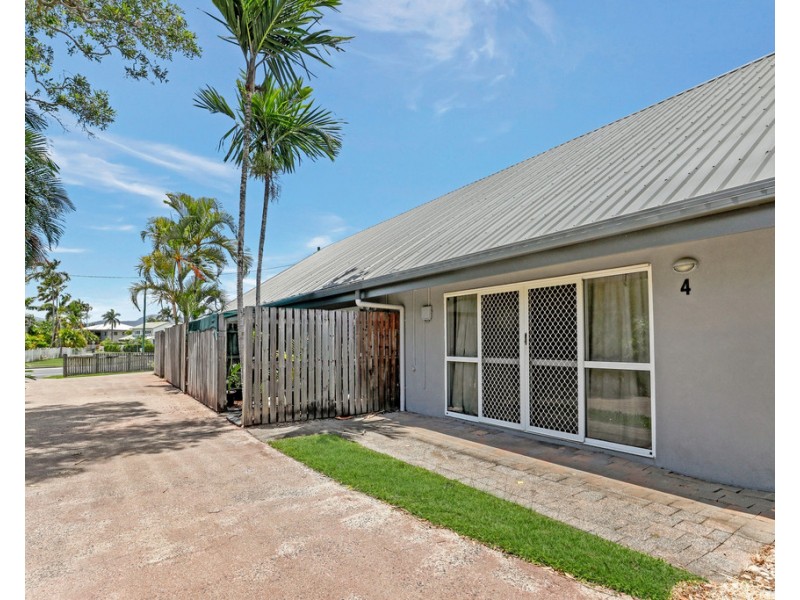 81-83 Jensen Street, Whitfield QLD 4870