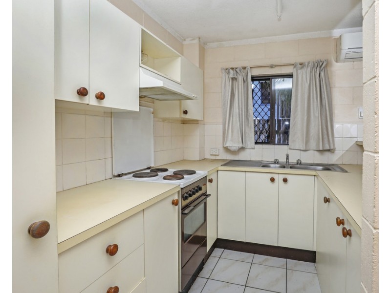 6/235 McLeod Street, Cairns North QLD 4870