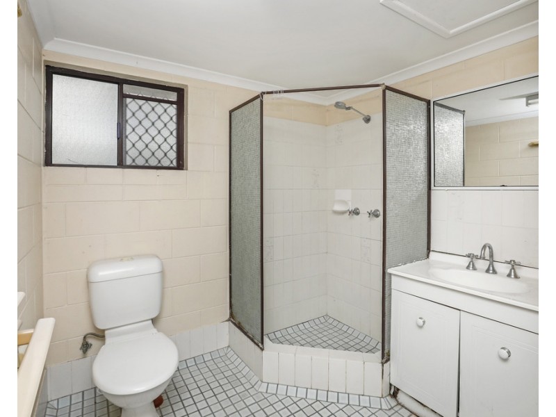 6/235 McLeod Street, Cairns North QLD 4870