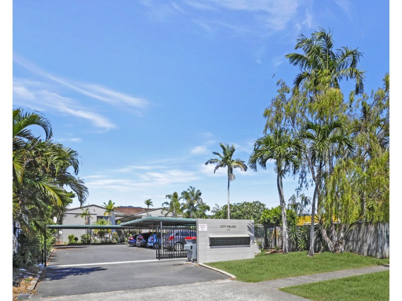 6/235 McLeod Street, Cairns North QLD 4870