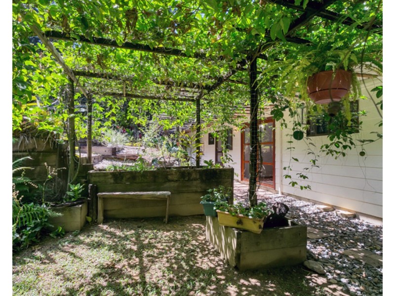 3 Weir Road, Kuranda QLD 4881