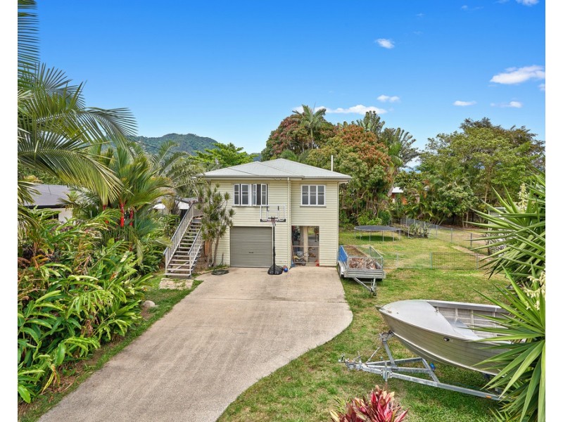 13 Olive Street, Manoora QLD 4870