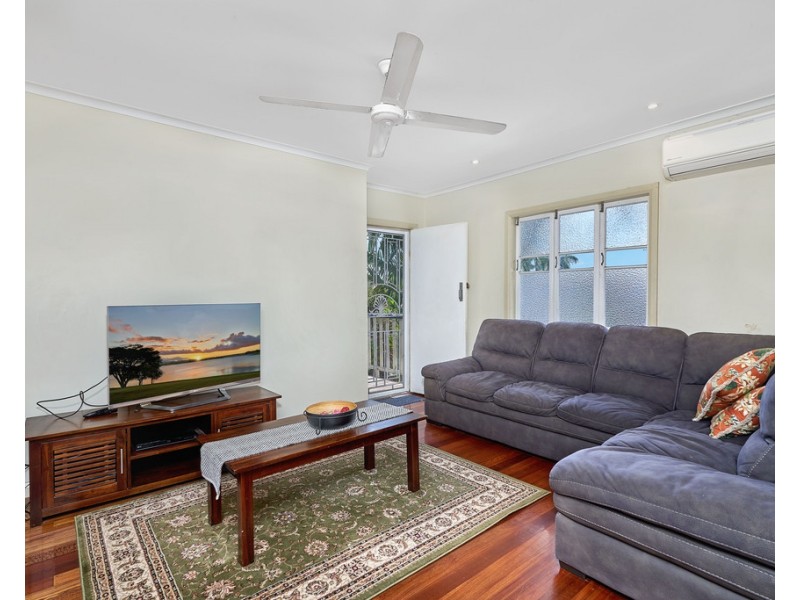 13 Olive Street, Manoora QLD 4870
