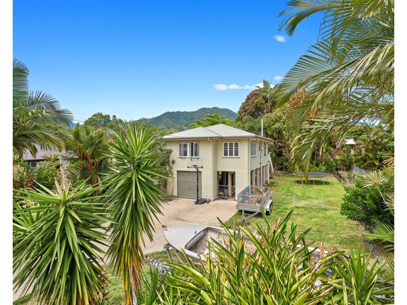 13 Olive Street, Manoora QLD 4870