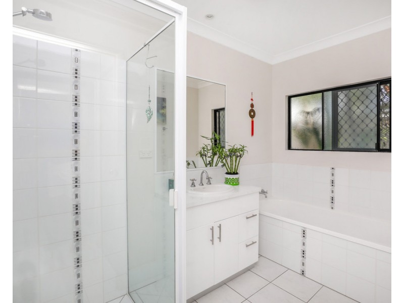 37 Monterey Street, Kewarra Beach QLD 4879