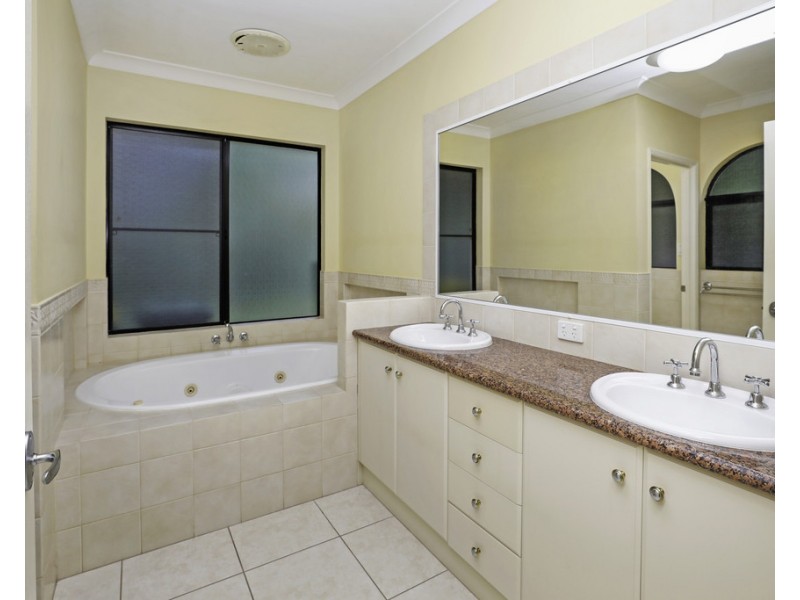 6-8 Sandalwood Ave, Kewarra Beach QLD 4879