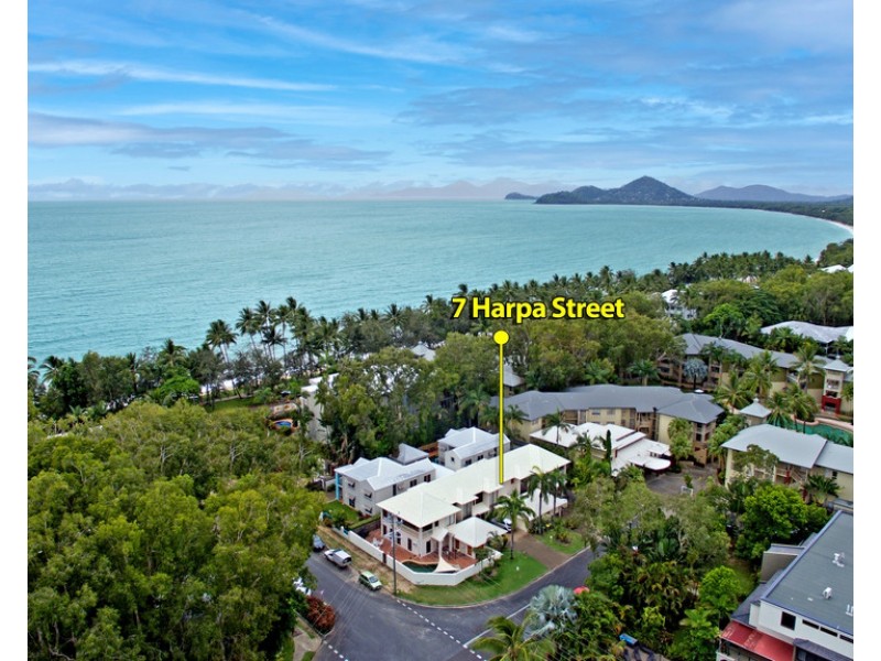 7 Harpa Street, Palm Cove QLD 4879