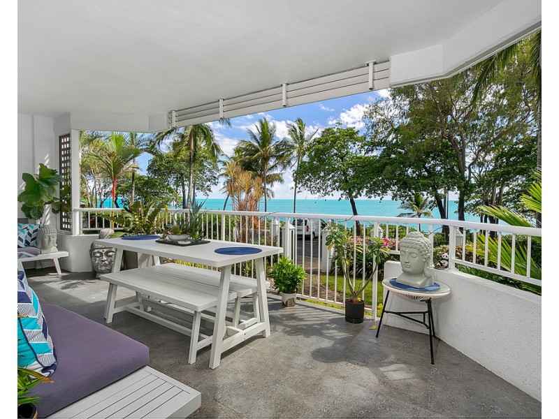 2/59-61 Vasey Esplanade, Trinity Beach QLD 4879