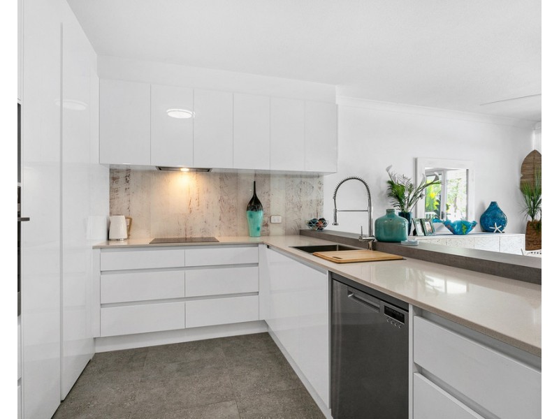 2/59-61 Vasey Esplanade, Trinity Beach QLD 4879