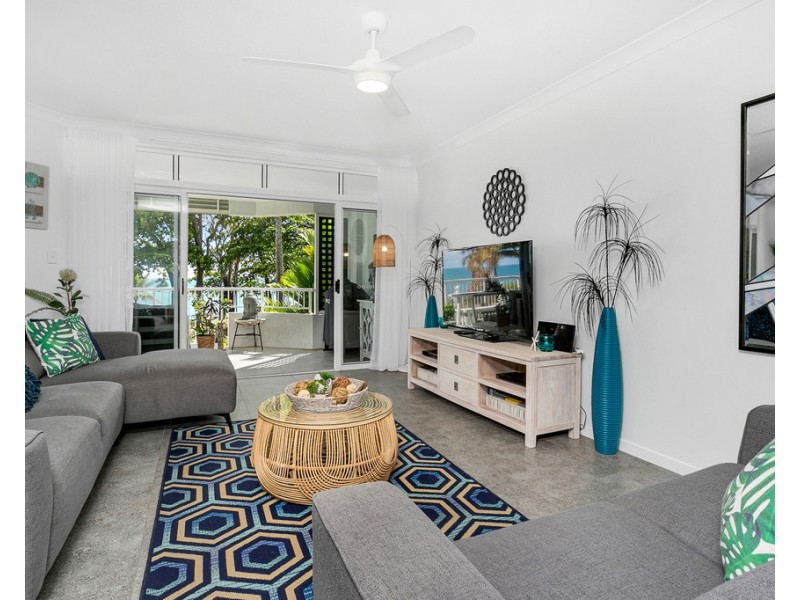 2/59-61 Vasey Esplanade, Trinity Beach QLD 4879