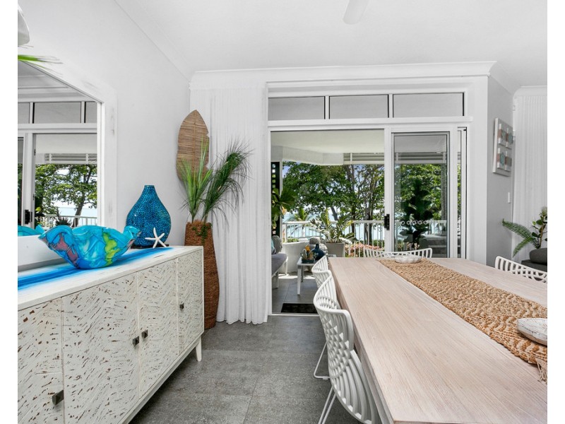2/59-61 Vasey Esplanade, Trinity Beach QLD 4879