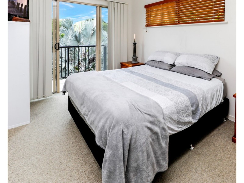 2109/22-26 Clifton Road, Clifton Beach QLD 4879