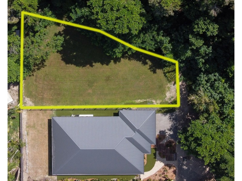 11/109 Upolu Esplanade, Palm Cove QLD 4879