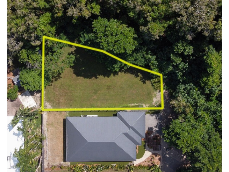 11/109 Upolu Esplanade, Palm Cove QLD 4879