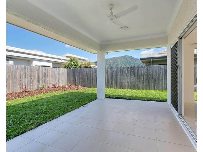 1 Flagstone Terrace, Smithfield QLD 4878