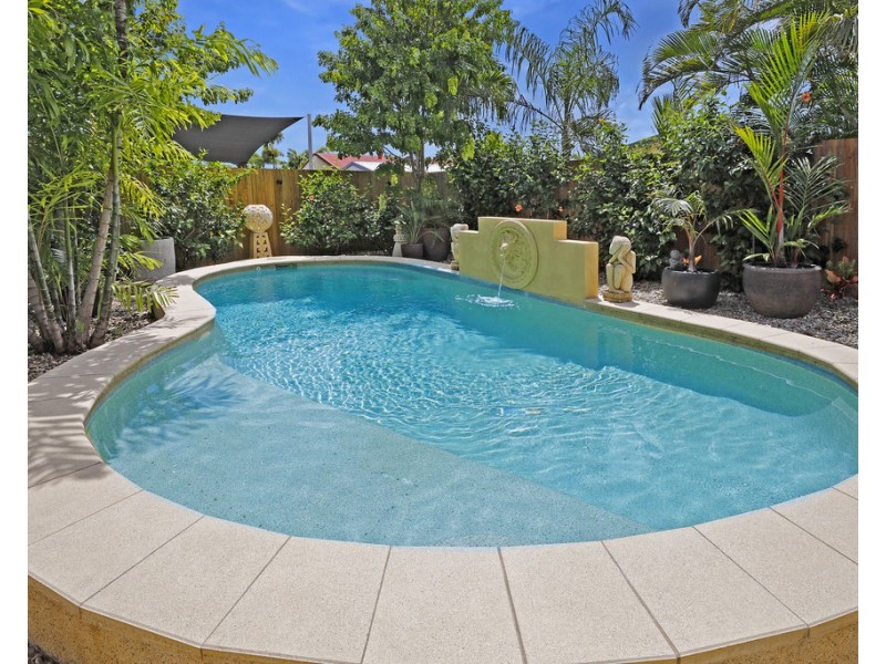 8 Capri Close, Kewarra Beach QLD 4879