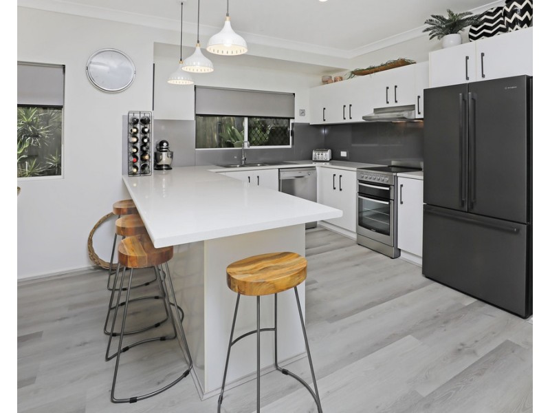 8 Capri Close, Kewarra Beach QLD 4879