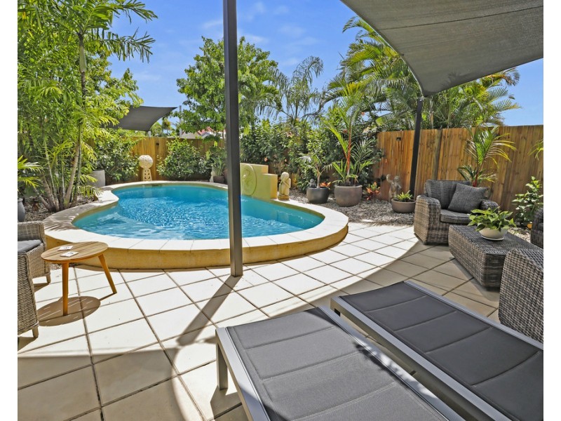 8 Capri Close, Kewarra Beach QLD 4879
