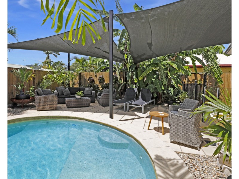 8 Capri Close, Kewarra Beach QLD 4879