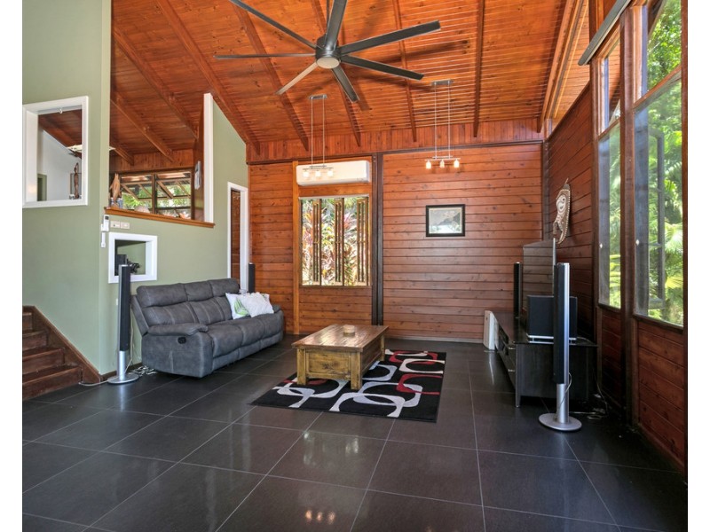 8/7 Tari Place, Trinity Beach QLD 4879