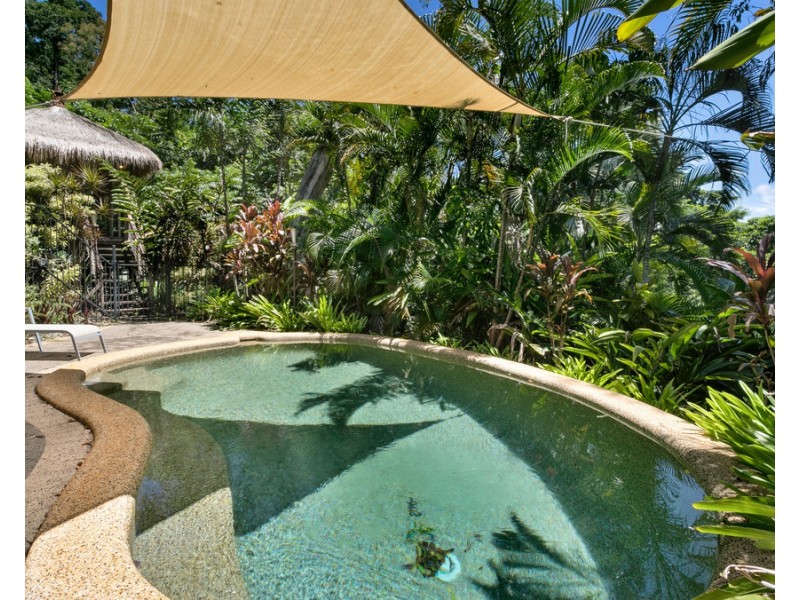 8/7 Tari Place, Trinity Beach QLD 4879