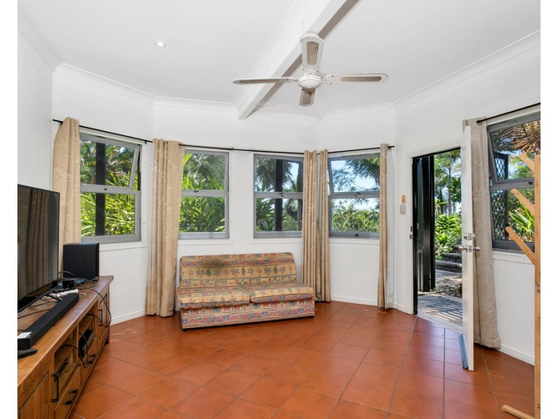 8/7 Tari Place, Trinity Beach QLD 4879