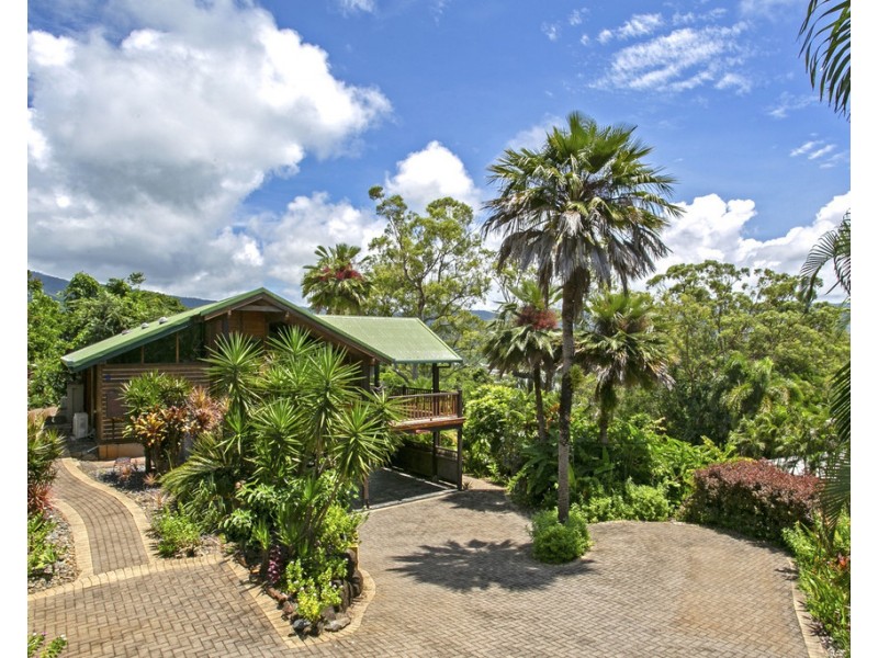 8/7 Tari Place, Trinity Beach QLD 4879
