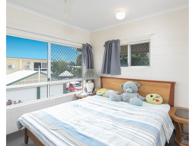 10/3-5 Tenni Street, Redlynch QLD 4870