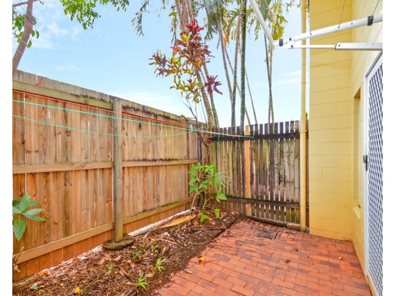 10/3-5 Tenni Street, Redlynch QLD 4870