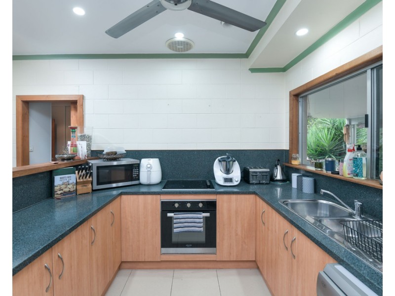 9 Kitava Street, Trinity Beach QLD 4879