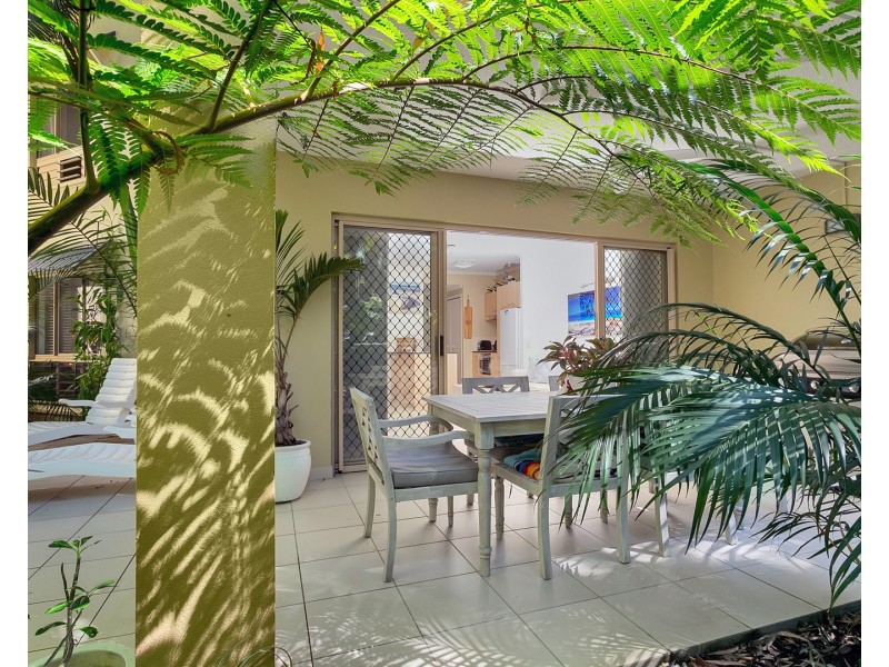 812/49-63 Williams Esplanade, Palm Cove QLD 4879