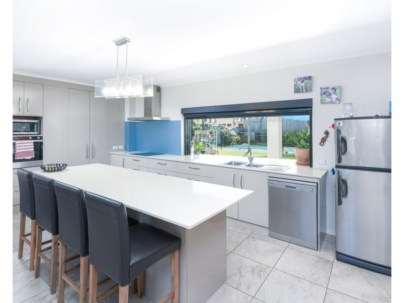 52 Cunningham Street, Yorkeys Knob QLD 4878
