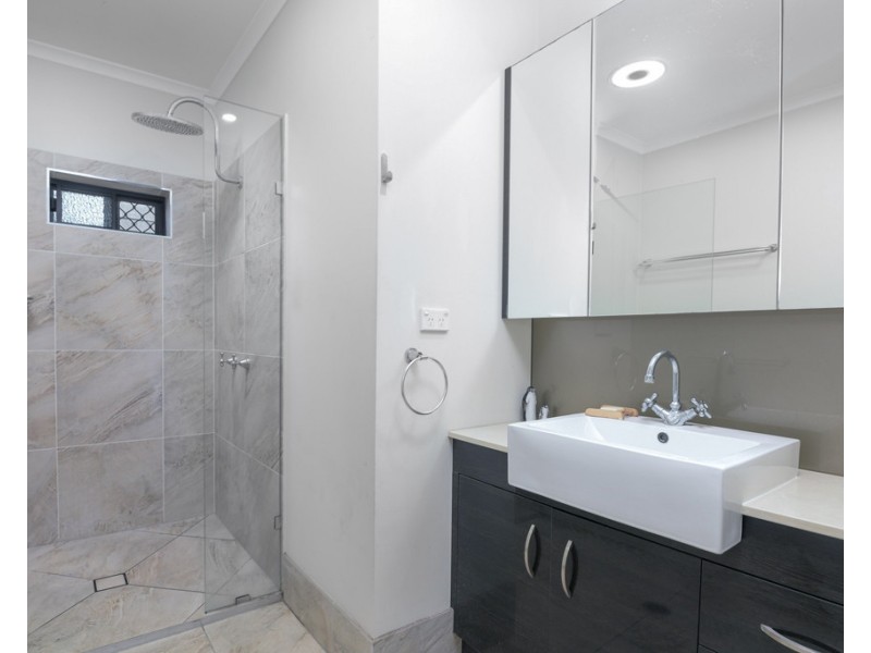 52 Cunningham Street, Yorkeys Knob QLD 4878