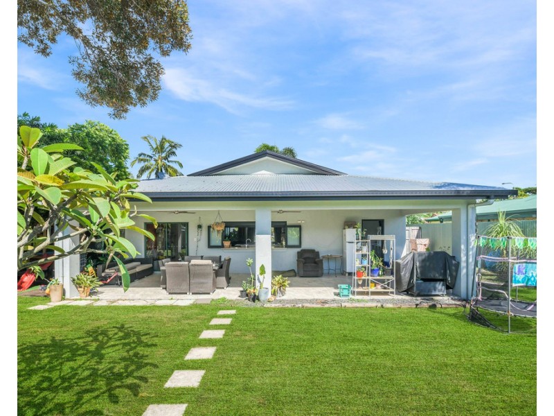 52 Cunningham Street, Yorkeys Knob QLD 4878