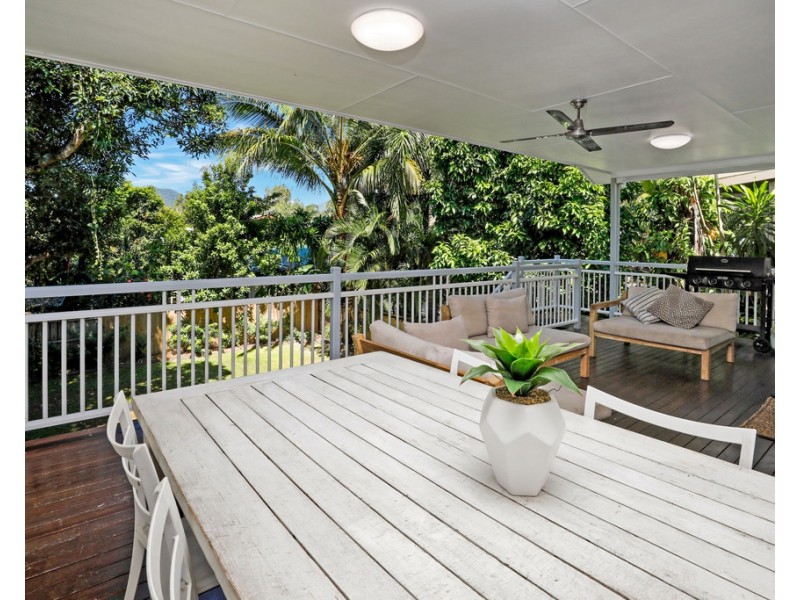 295 McLeod Street, Cairns North QLD 4870