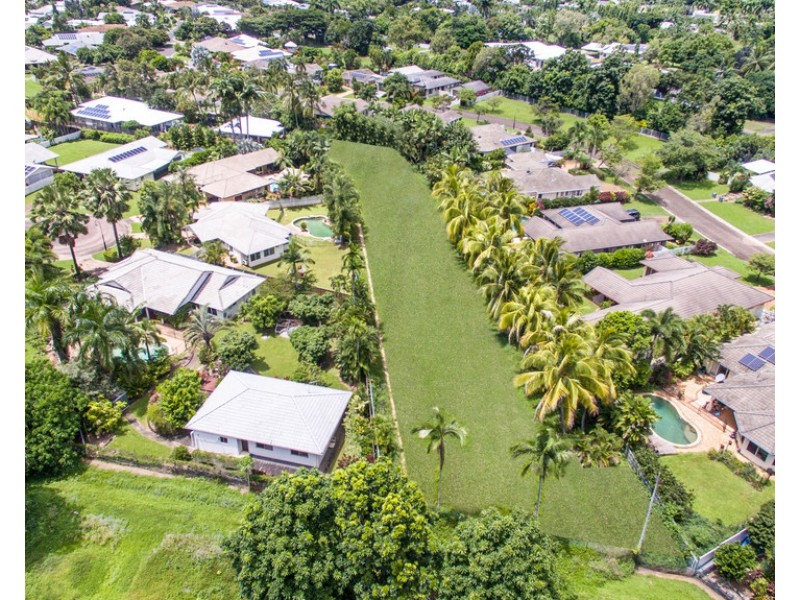 5 Lantana Place, Kewarra Beach QLD 4879