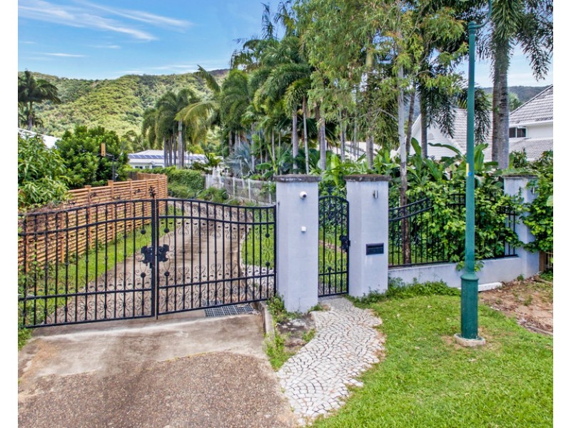 5 Lantana Place, Kewarra Beach QLD 4879