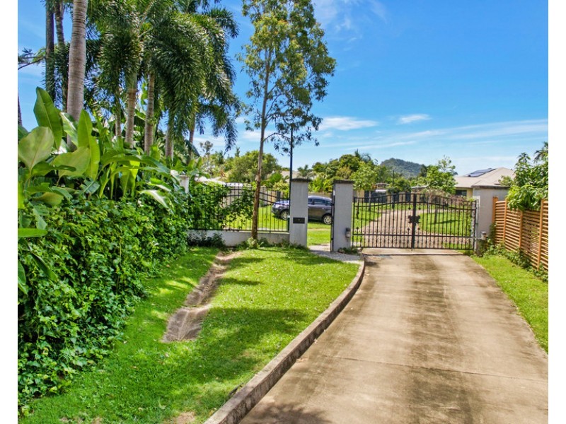5 Lantana Place, Kewarra Beach QLD 4879